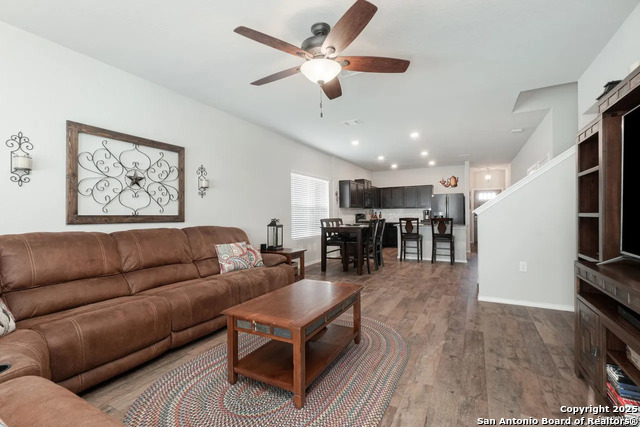 Image 4 of 44 For 11827 Plover