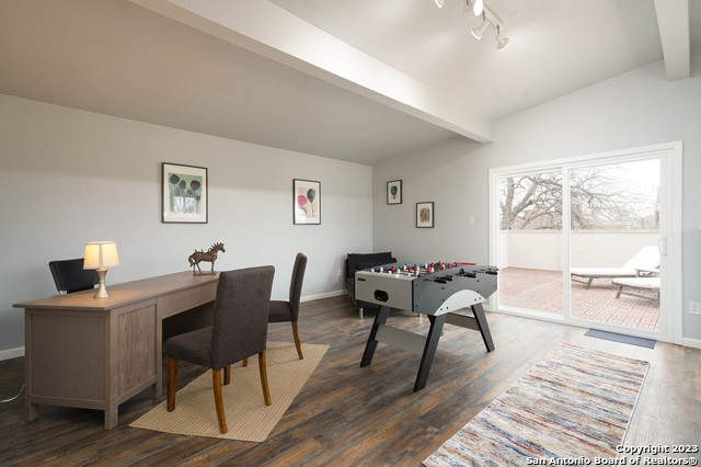 Listing photo id 20 for 603 Euclid Ave W 2