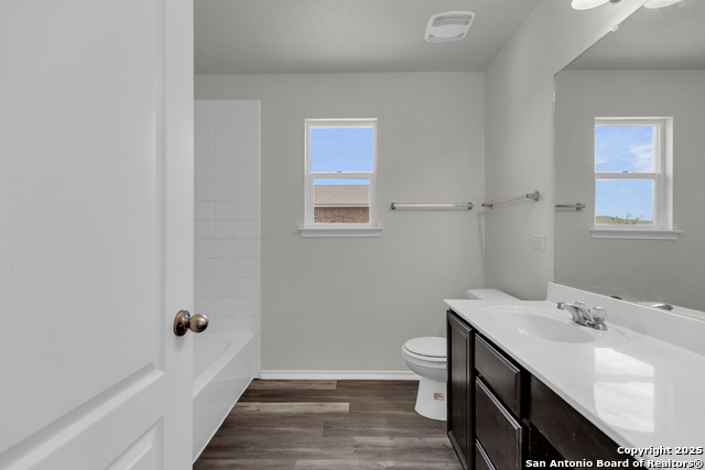 Image 24 of 35 For 9642 Pleasanton Place
