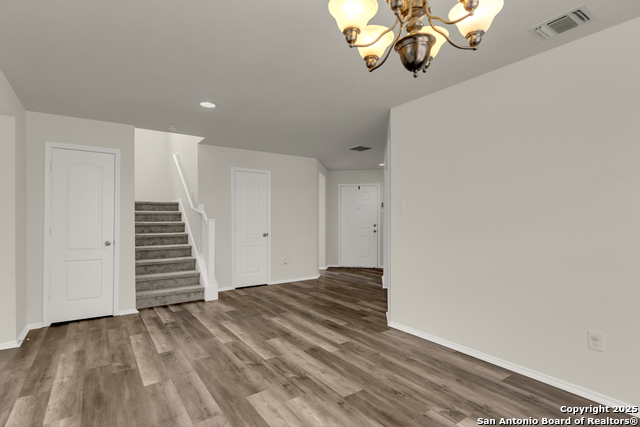 Image 7 of 35 For 9642 Pleasanton Place
