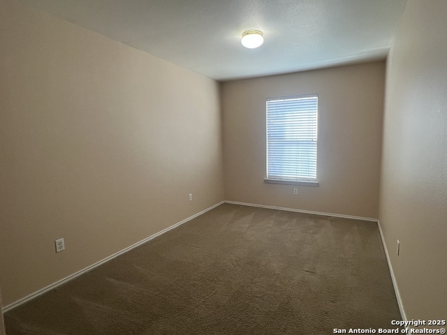 Image 10 of 13 For 8163 Heights Valley
