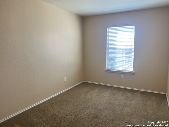 Image 9 of 13 For 8163 Heights Valley