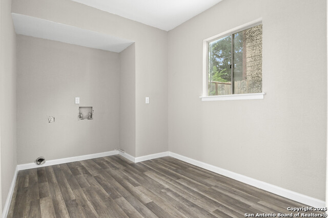 Image 14 of 27 For 13334 Los Indios St.