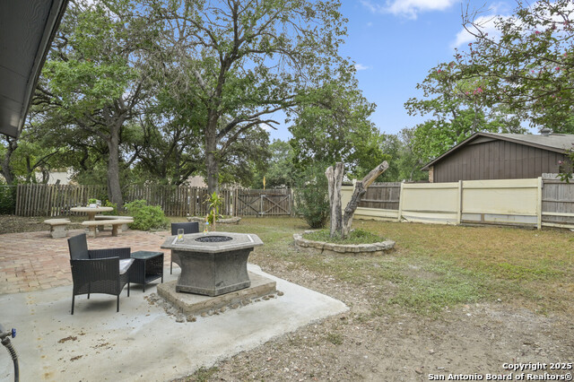 Image 25 of 27 For 13334 Los Indios St.