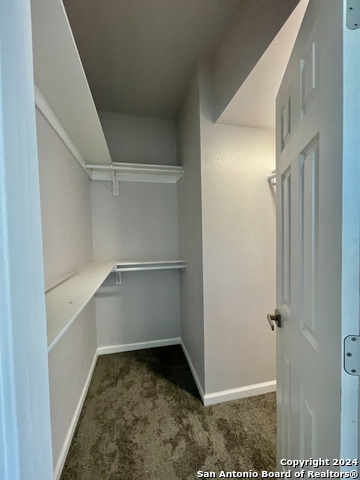 Listing photo id 17 for 603 Euclid Ave W 4