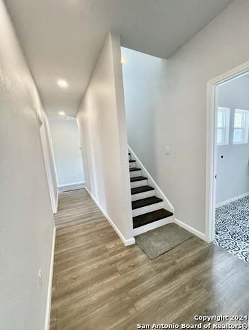 Listing photo id 25 for 603 Euclid Ave W 4