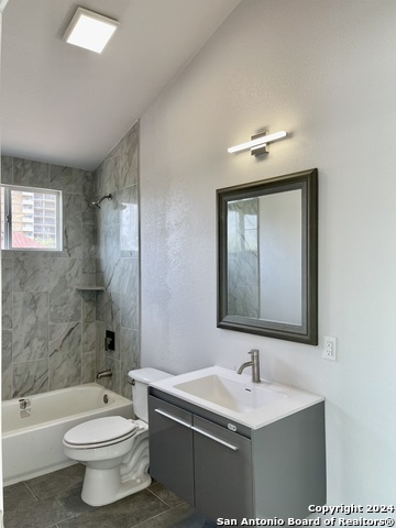 Listing photo id 27 for 603 Euclid Ave W 4