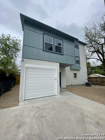 Listing photo id 2 for 603 Euclid Ave W 4