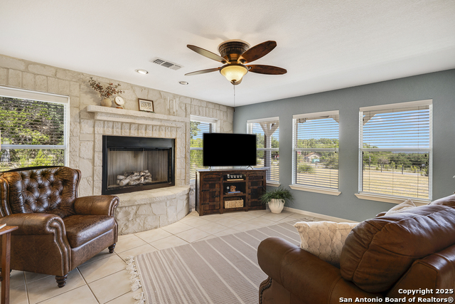 Image 4 of 45 For 107 Ridge View Dr