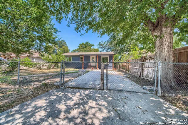 Details for 323 Humboldt Street, San Antonio, TX 78211