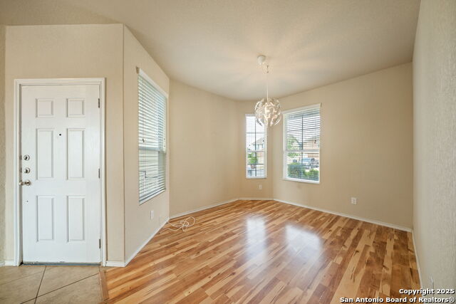 Image 18 of 36 For 3410 York Crest