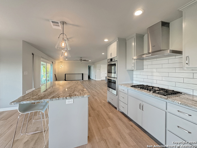 Listing photo id 14 for 173 Riedel  