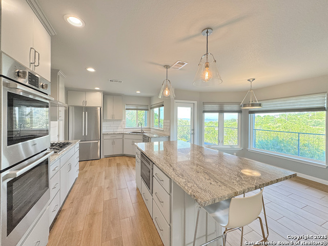 Listing photo id 17 for 173 Riedel  