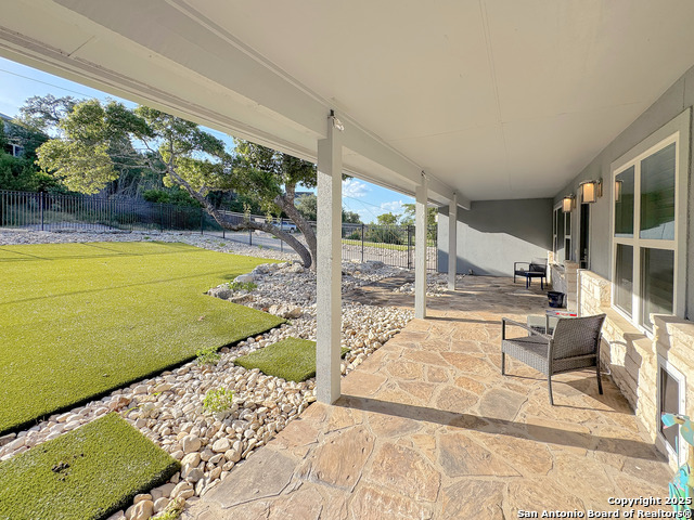 Listing photo id 0 for 173 Riedel  