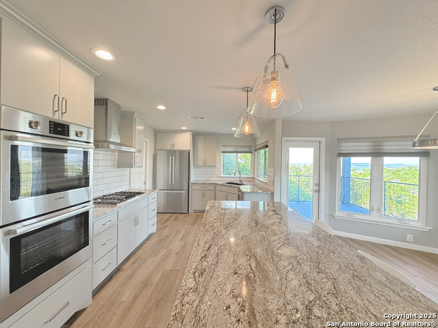 Listing photo id 21 for 173 Riedel  