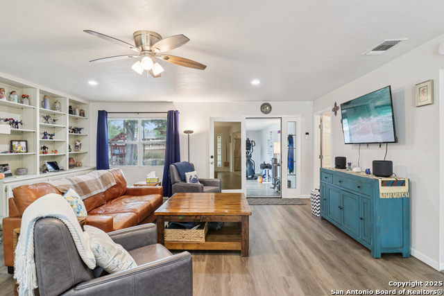 Image 5 of 28 For 274 Chesswood