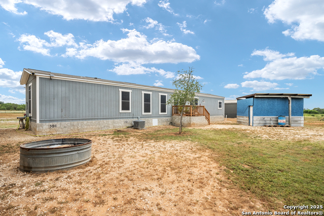 Image 23 of 29 For 985 Cr 307