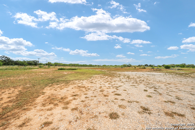 Image 29 of 29 For 985 Cr 307