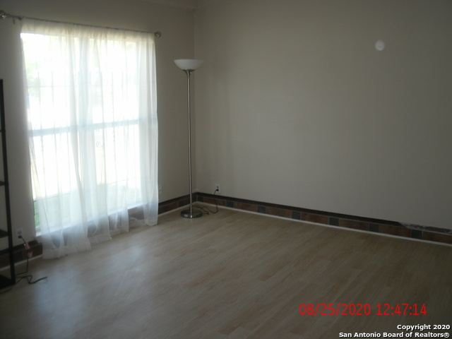 Image 6 of 13 For 9526 Rhoda Ave