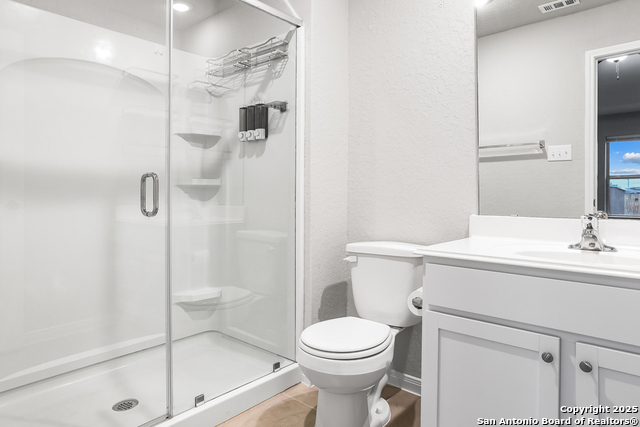 Listing photo id 12 for 2973 Greenbriar