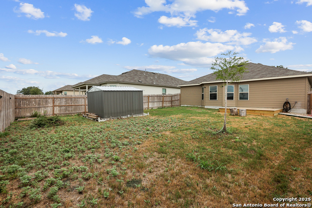 Listing photo id 19 for 2973 Greenbriar