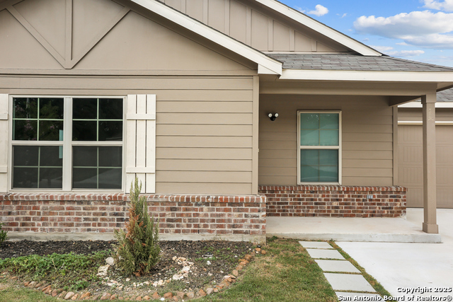 Listing photo id 2 for 2973 Greenbriar