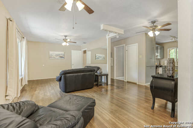 Image 12 of 30 For 226 Serna  