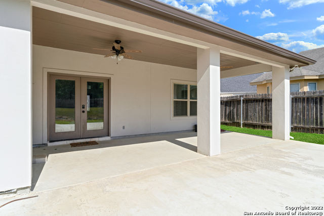 Listing photo id 23 for 2675 Fairwood Dr