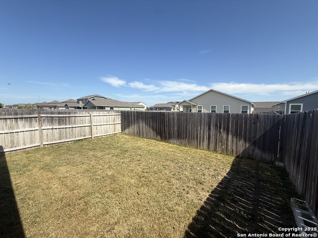 Image 25 of 29 For 612-614 Heathers Way