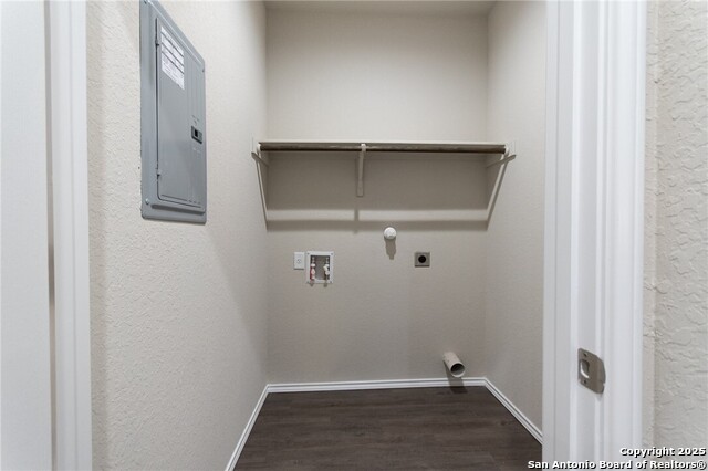 Image 8 of 29 For 612-614 Heathers Way