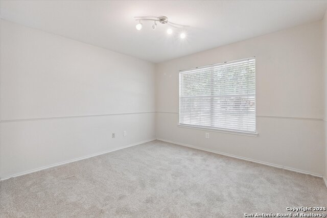 Image 21 of 34 For 3436 Whisper Bluff