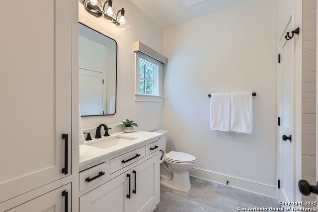 Image 22 of 40 For 126 Wildrose Ave