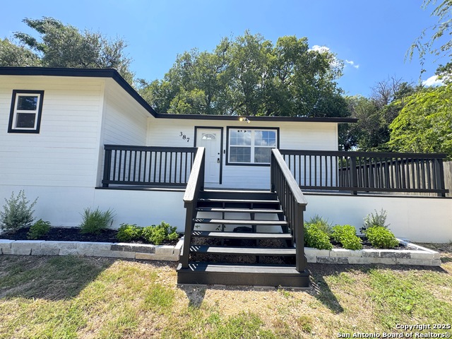 Listing photo id 8 for 387 Lake Park Loop
