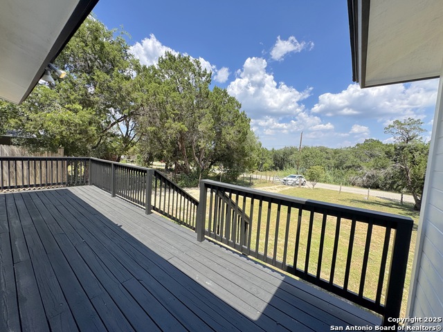 Listing photo id 9 for 387 Lake Park Loop