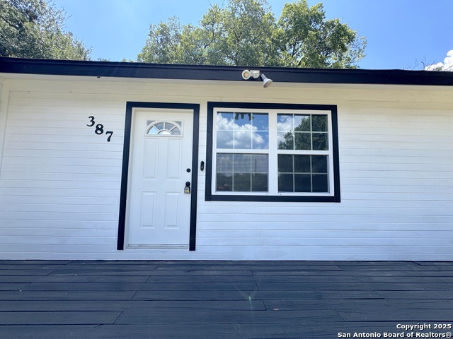 Listing photo id 10 for 387 Lake Park Loop