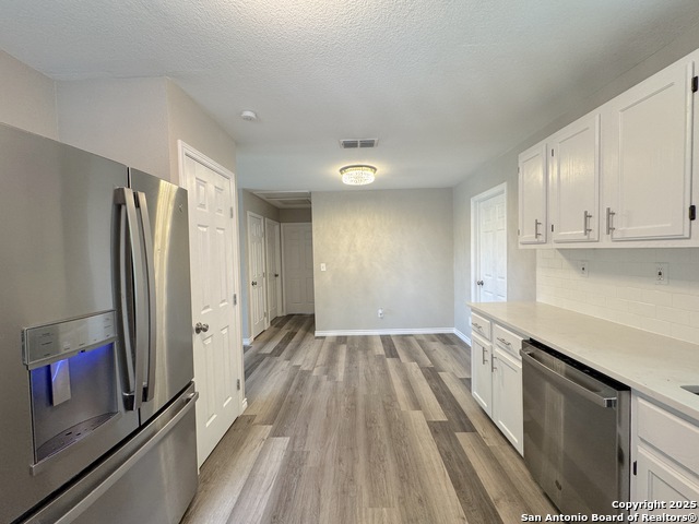 Listing photo id 16 for 387 Lake Park Loop
