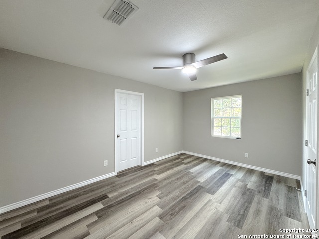 Listing photo id 20 for 387 Lake Park Loop