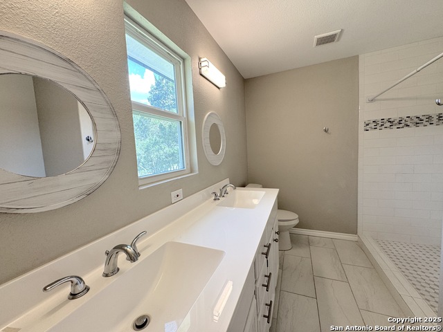 Listing photo id 22 for 387 Lake Park Loop