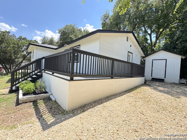Listing photo id 2 for 387 Lake Park Loop