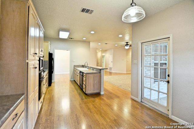 Image 12 of 36 For 2725 Diamond Trail