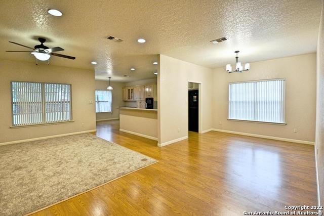 Image 16 of 36 For 2725 Diamond Trail