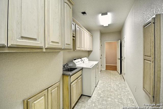 Image 6 of 36 For 2725 Diamond Trail