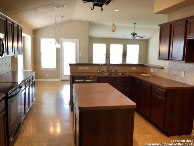 Image 6 of 25 For 7226 Horizon Oaks