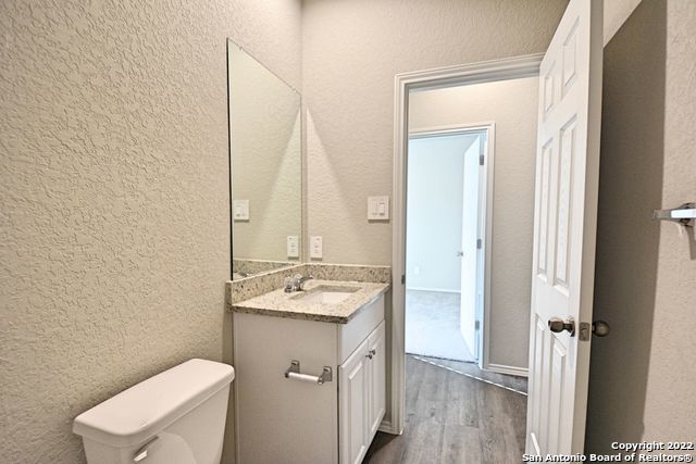 Listing photo id 13 for 3416 Canyon Ridge