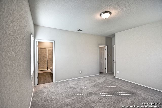 Listing photo id 16 for 3416 Canyon Ridge