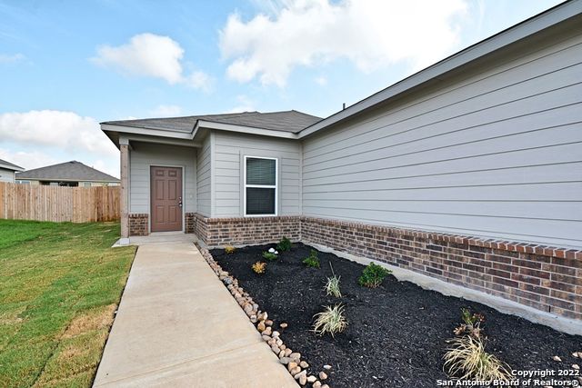 Listing photo id 0 for 3416 Canyon Ridge