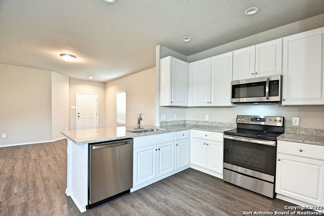Listing photo id 1 for 3416 Canyon Ridge