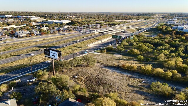 Image 8 of 10 For 505 Loop 1604 W