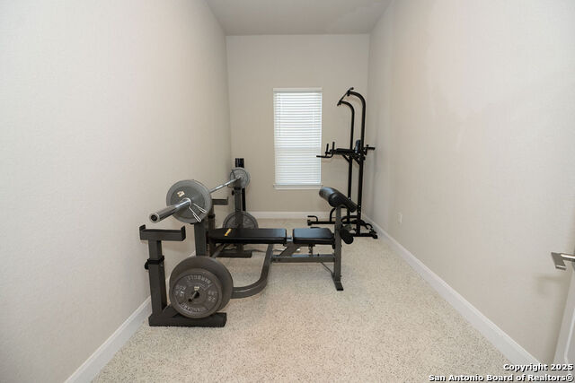 Listing photo id 23 for 5716 High Forest