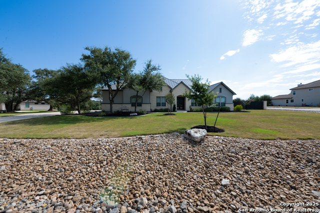 Listing photo id 2 for 5716 High Forest